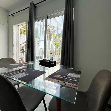 Acogedor Estudio Con Bbq Y Terraza Ideal Costa Del Silencio