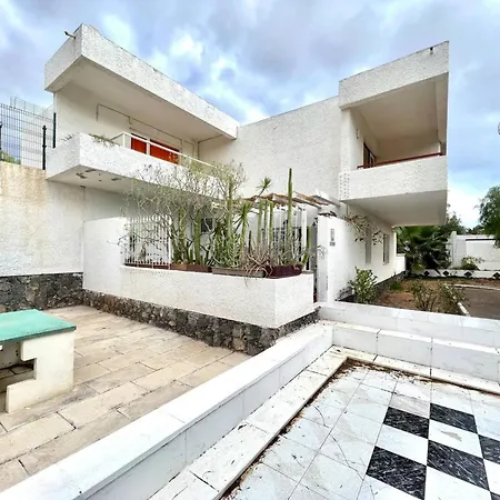 Acogedor Estudio Con Bbq Y Terraza Ideal Costa Del Silencio