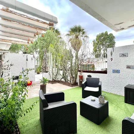 Lägenhetshotell Acogedor Estudio Con Bbq Y Terraza Ideal *